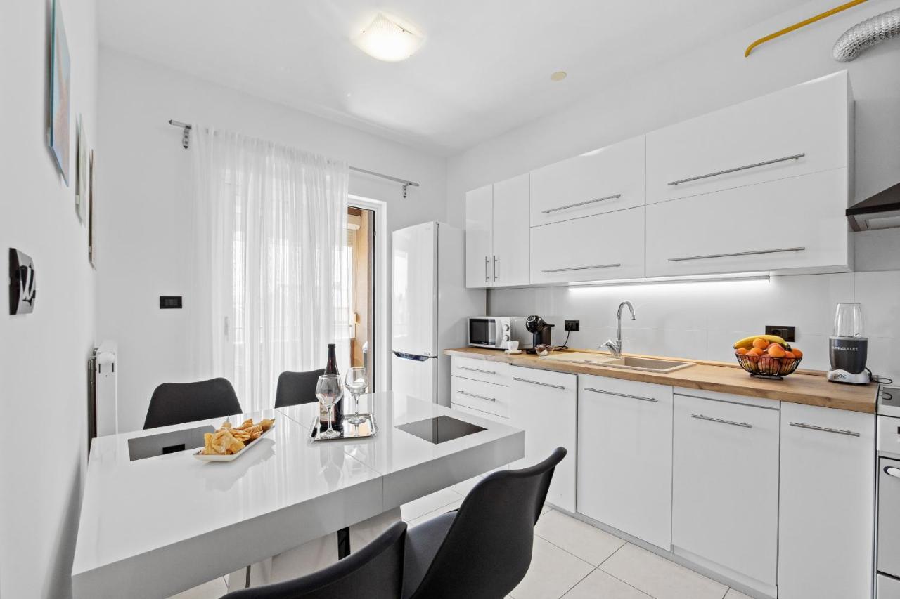 Feniks Fazana Apartman Exterior photo