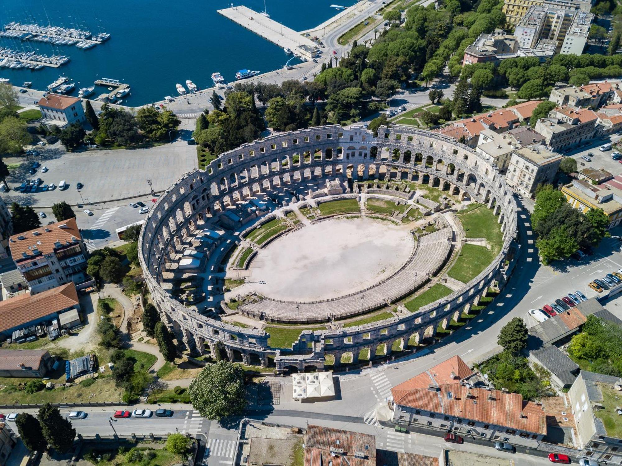 Feniks Fazana Apartman Exterior photo